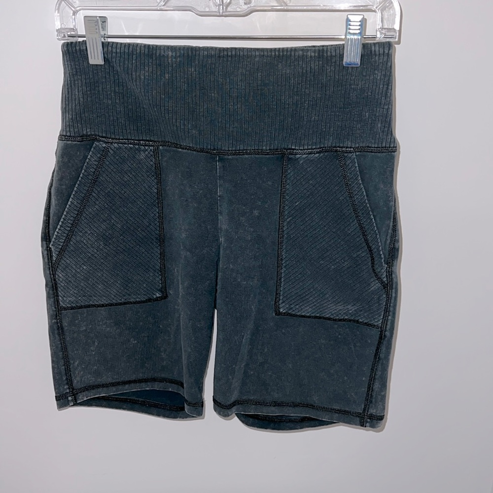 Aerie workout shorts